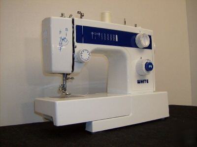 Heavy duty free arm sewing machine for leather 