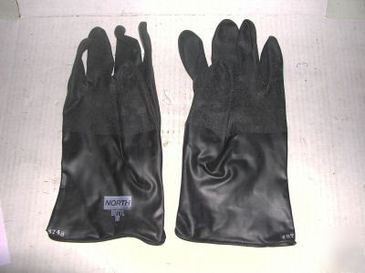 New north size 10 butyl safety gloves