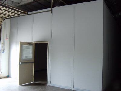 738 sq. ft. class 10K or 100K modular clean room