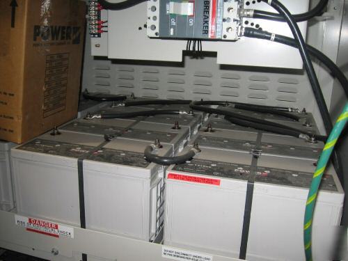 Power battery mc series mitsuishi cabinet & 40 battery