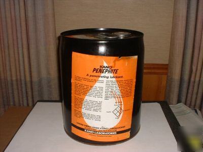 Penetrating lubricant kano penephite 5-gallon pail