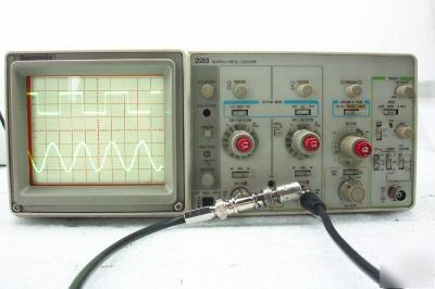 Tektronix 2213 60MHZ dual trace oscilloscope
