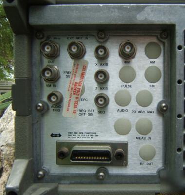 Hp 8643A synthesized signal generator 0.26 - 1030MHZ