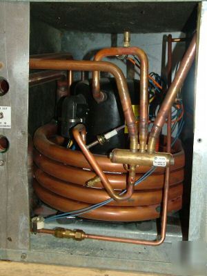 Carrier heat pump.PH3,460V,model 50QXH036-611