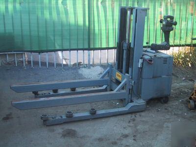 Big joe product mover - 4000# capacity - outriggers