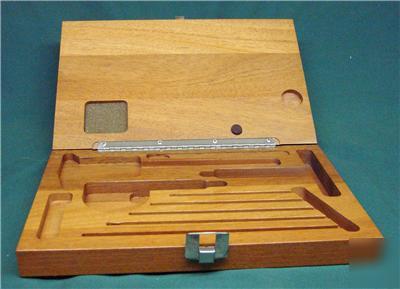 Mitutoyo precision measuring instrument mahogany case