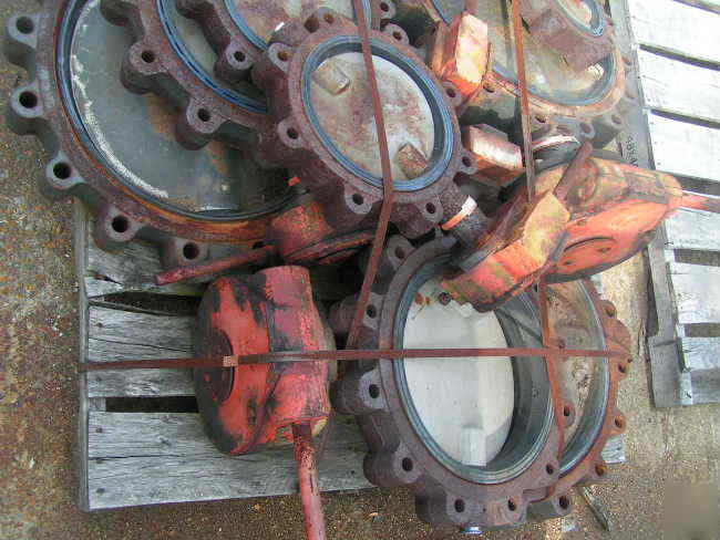 Pallet lot of industrial butterfly valves 8