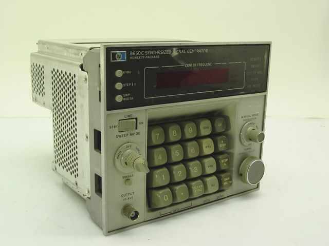 Hp 8660C synthesized signal generator 10 khz - 2.6 ghz 