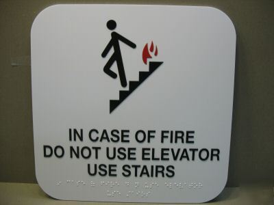 Emergency elevator notification sign