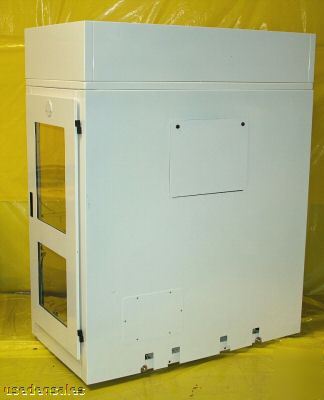 Interface cabinet with hepa filter & pfc static control