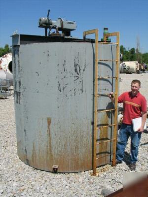 3,000 gallon carbon steel closed top mix tank 2947
