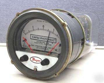 New dwyer capsu-photohelic pressure switch gauge 43500 