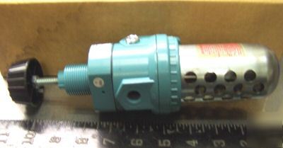 New wilkerson cbo-02-0-000 filter 1/4 npt 150 psi 