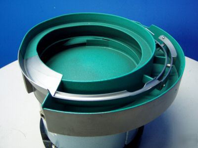Sanki vibratory bowl feeder 9-3/4