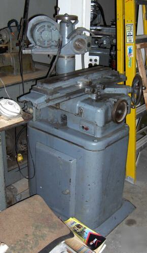 Covel no. 6 tool and cutter grinder with centers usa