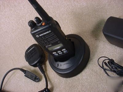 Motorola HT1250 128CH vhf portable radio