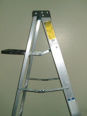 Husky brand ladder 6 ft