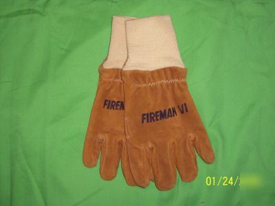 New small fireman vi gloves with wristlets/ never worn