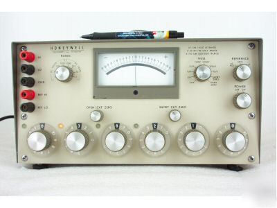 Honeywell 1002 differential voltmeter