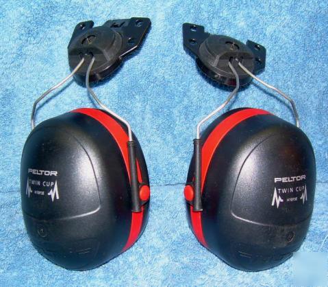Peltor earmuffs hearing protection + helmet attachment