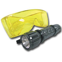 A/c leak detection lamp with advanced optics