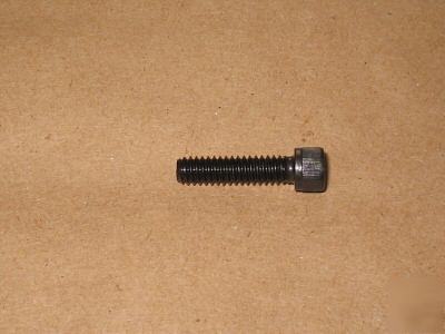 2,500 socket head cap screws size: 10-32 x 3/8