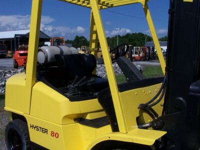 Hyster 8,000 lb solid pneumatic forklift truck