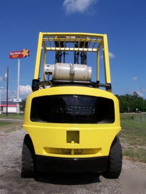 Hyster 8,000 lb solid pneumatic forklift truck