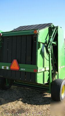 John deere 535 round hay baler