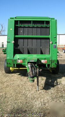 John deere 535 round hay baler