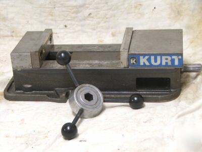 Kurt model D675-1 workholding vise 6
