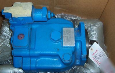 Vickers PVH57QIC1S10 hydraulic pump