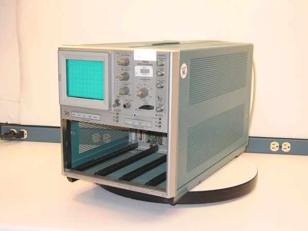 Tektronix 7904 oscillosope - parts unit