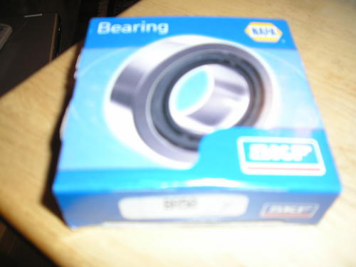 New brand skf napa bearing and race BR16