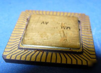 R80186-10 intel vintage rare cpu gold used 80186 