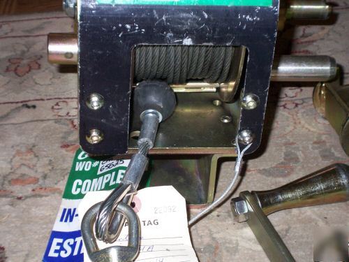 Msa lynx personnel/materials hoist 10016568 side mount
