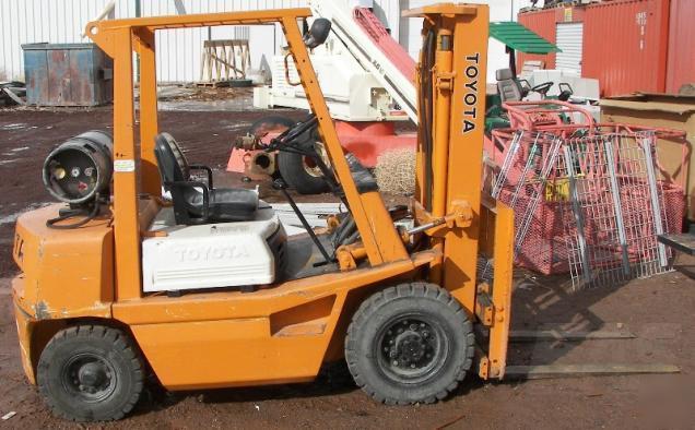 Toyota 4FGL25 propane forklift fork lift