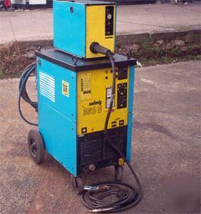 Safmig 380AMP mig welder 415VOLT with seperate feeder