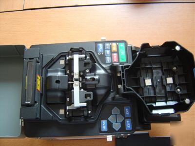 Fujikura fsm-40S fusion splicer-used, in good condition