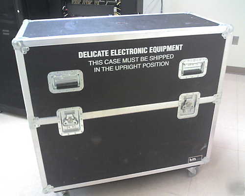 L&m engineering hardshell case for 42 inch plasma