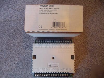 New honeywell W7753A unit ventilator controller in box