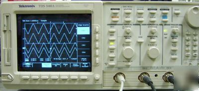 Tektronix tds 540A TDS540A digital scope, calibrated