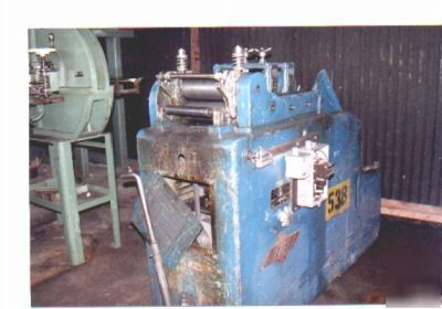 2,000 lb littell #308-6-C20 coil cradle & straightener