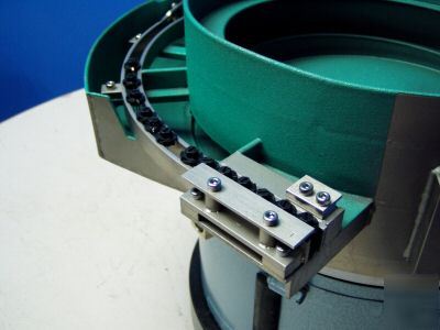 Sanki vibratory bowl feeder 9-3/4