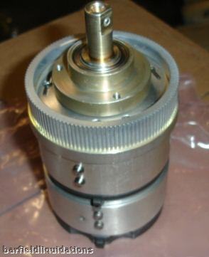 Coaxial reel hub assembly 16819799-001 