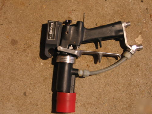 Like new itw ransburg REA70 65R cap, 42 tip 