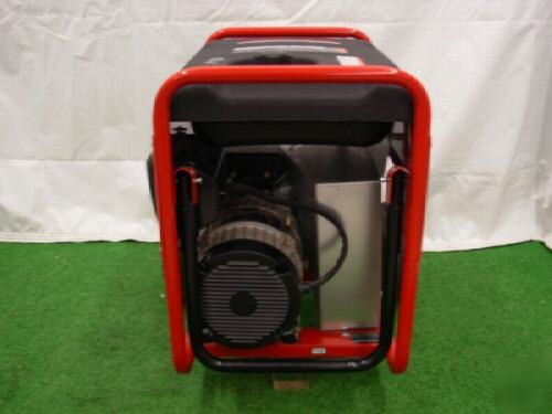 Portable gas 3550 watt briggs generator F030248