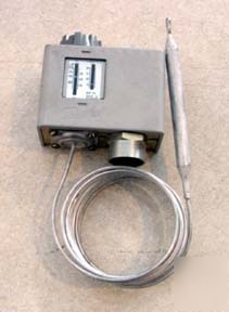 New danfoss refrigeration controller KP71 