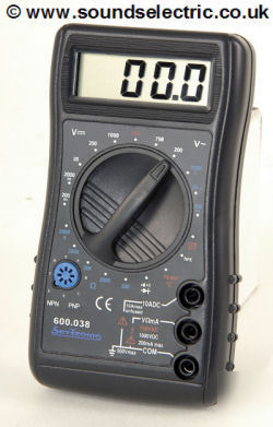 19 range digital multitester with temperature probe